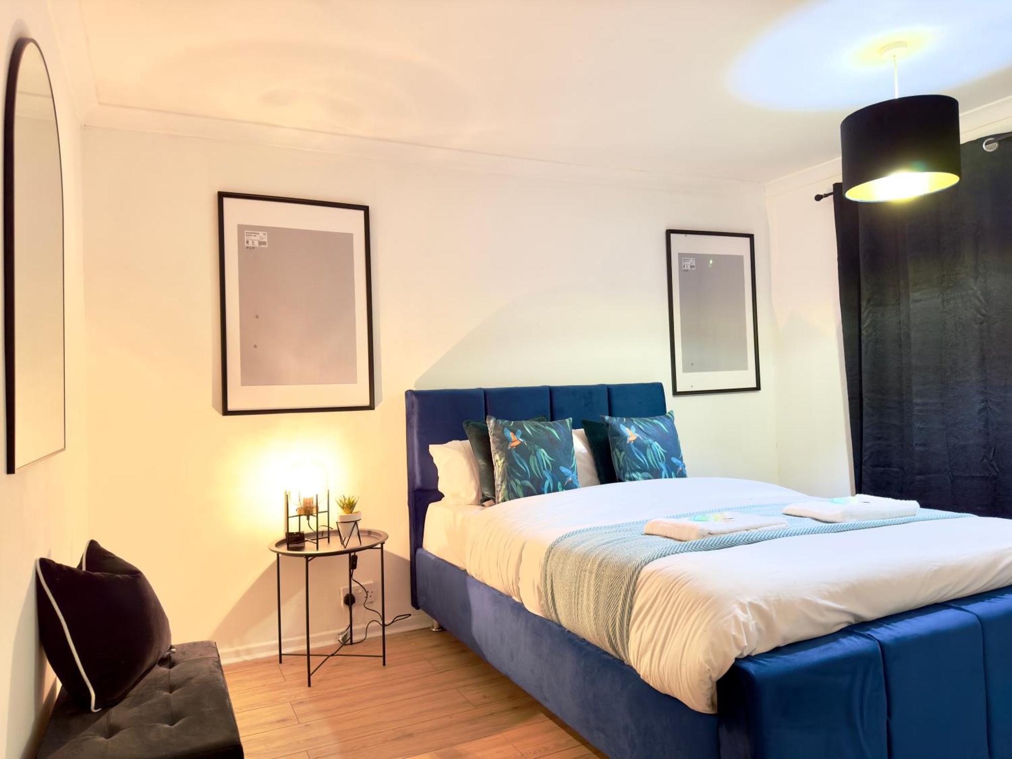 Rnm - Business Professionals Ready, Cost Effective For Large Stays! 3 Bedroom Lounge, Private Access & Entire Place, Kitchen & Washroom With Amenities, Smart Tv, Easy Access, Fast Wifi, Large Driveway, Great Transport Links, Near Worcester Hospital A Kültér fotó